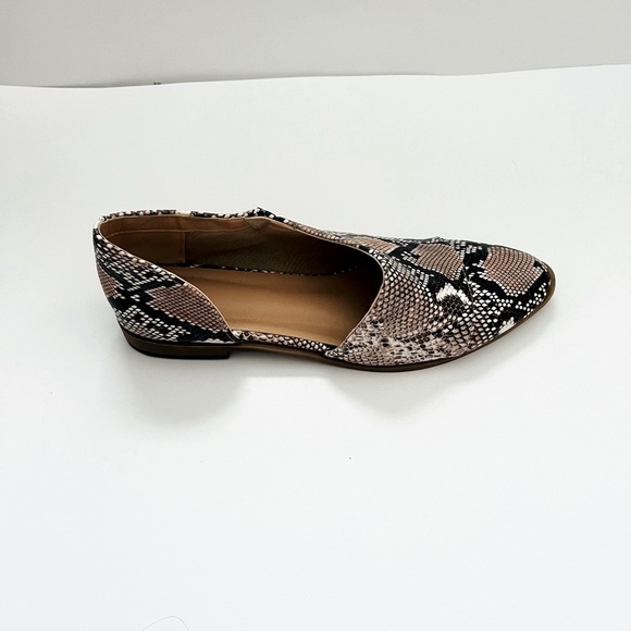 •Gorgeous Python Flats - Picture 6 of 8